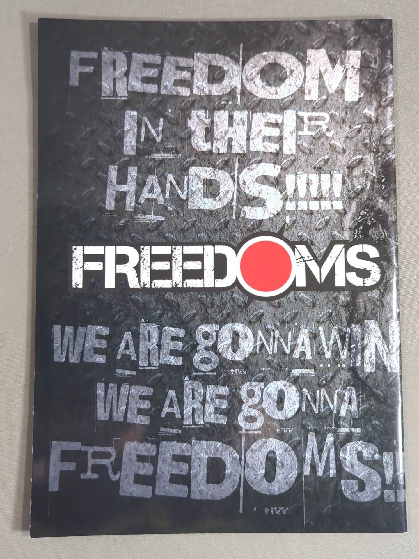 FREEDOMS オフィシャルパンフレット(2012年)