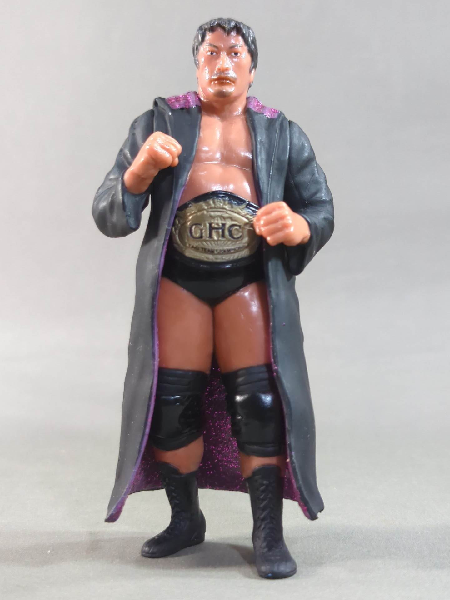 Kenta Kobashi  (hood and belt)