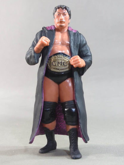 Kenta Kobashi  (hood and belt)