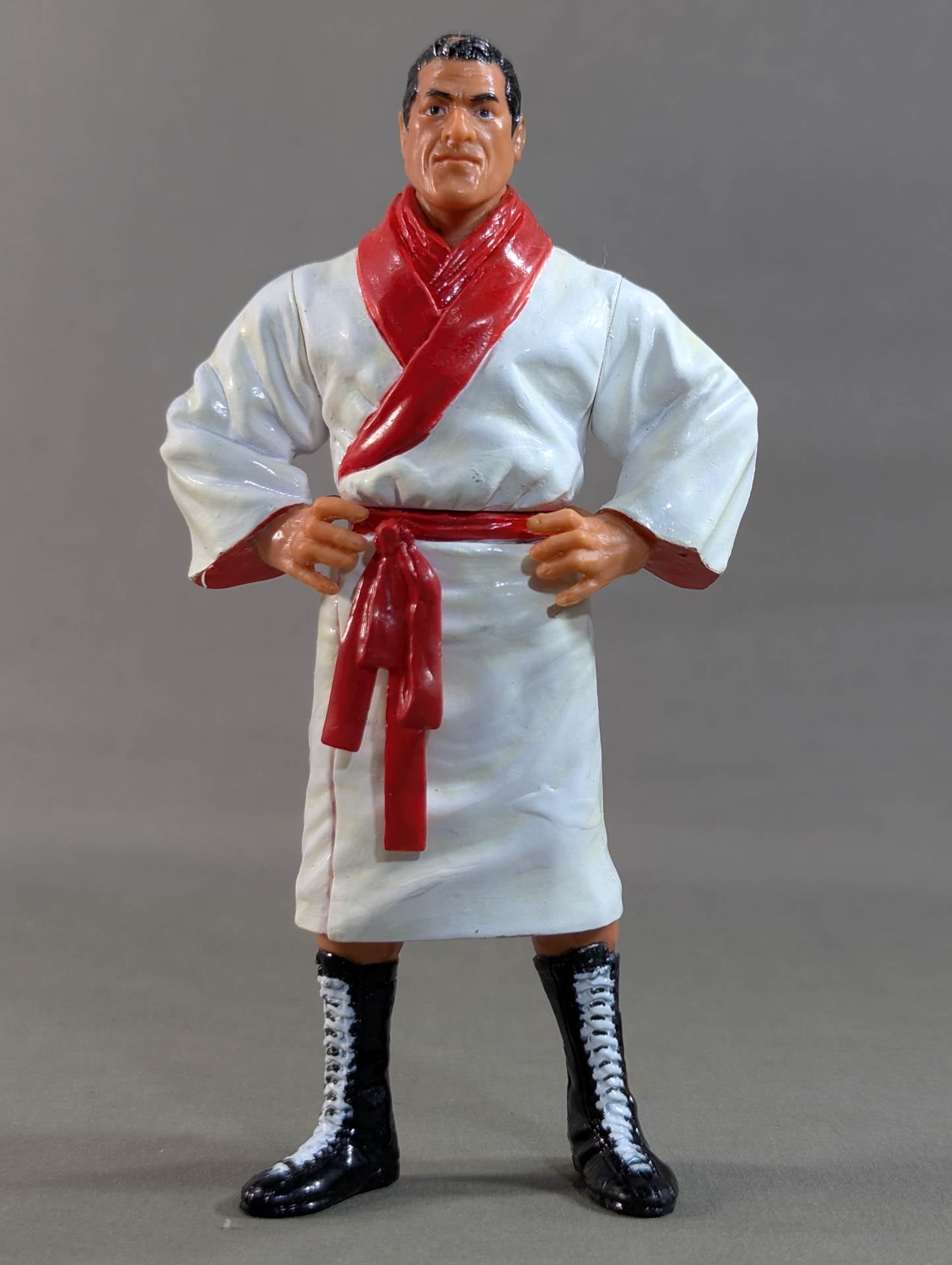 Antonio Inoki  (white gown)