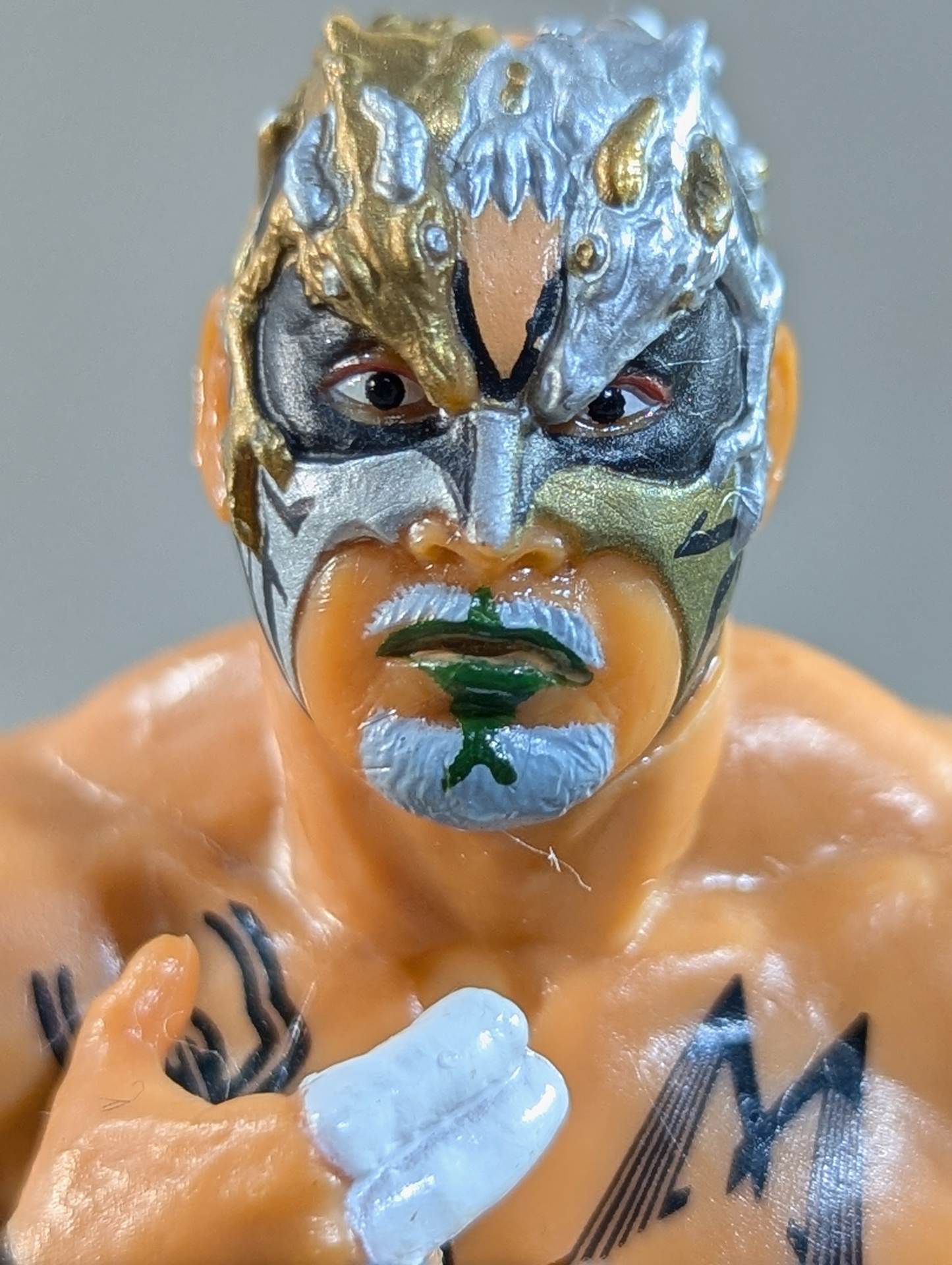 Great  Muta (Golden Aztec)