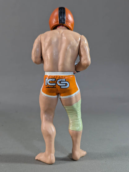 Kazushi Sakuraba (with red hair and SAKU machine)