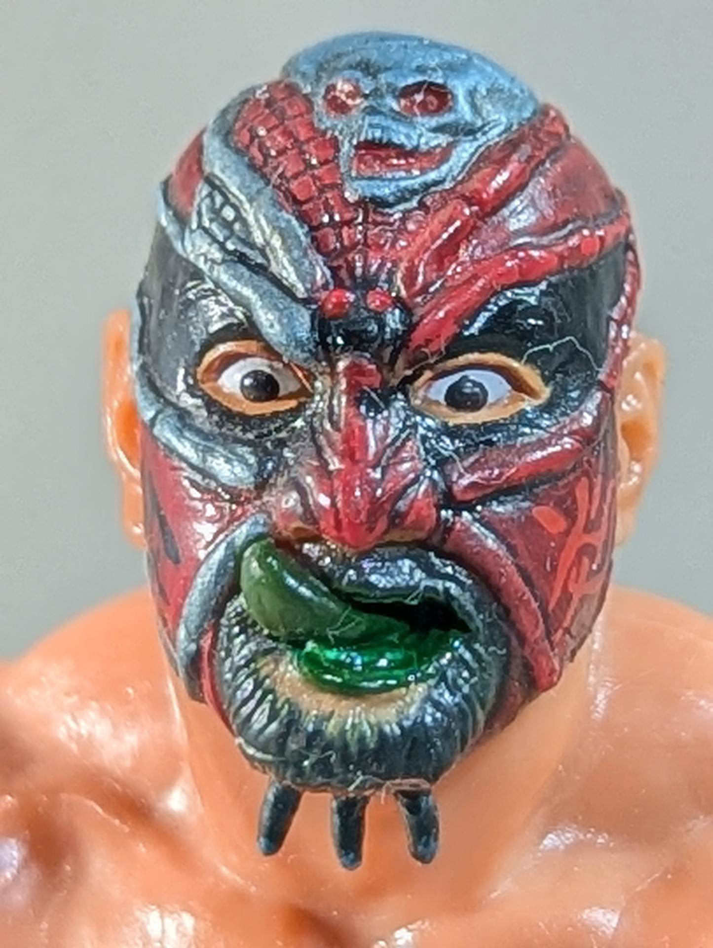 Great  Muta (poisonous spider, finger closed)