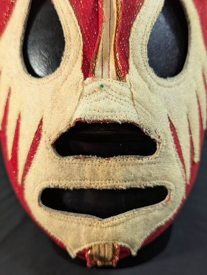 Mil Mascaras 
