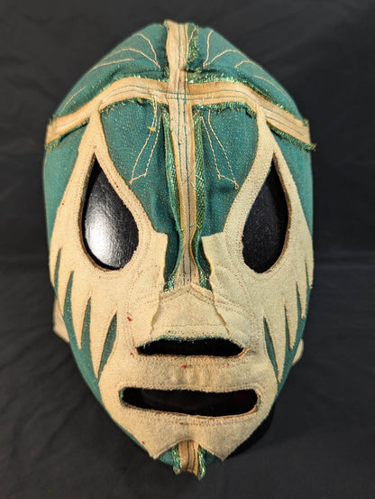 Mil Mascaras 