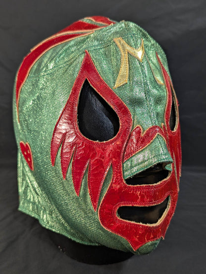 Mil Mascaras 