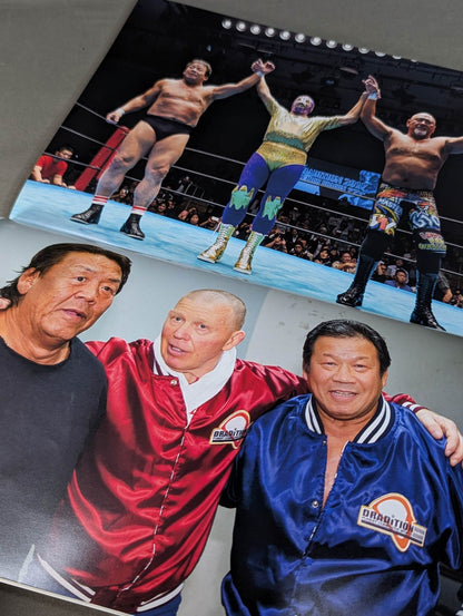 [Tatsumi Fujinami  hand signed autograph ] Full Swing Magazine No. 9 Tatsumi Fujinami 's debut 50th anniversary "Memorial" Pro-Photo Collection"