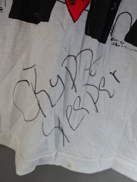 【hand signed autograph】 Crypto Keeper Illustration T-Shirt (1) (W★ING / White)