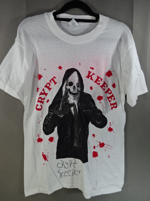 【hand signed autograph】 Crypto Keeper Illustration T-Shirt (2)(W★ING / White)
