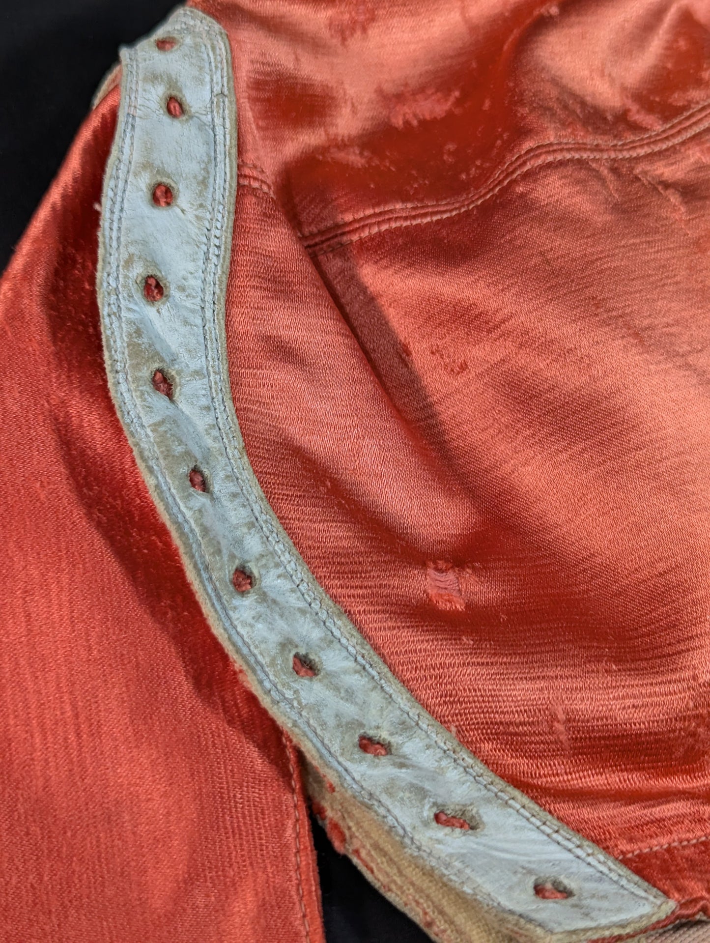 ★Mil Mascaras 1965 ~ long-term worn by him !! Red Satin MM2 ★