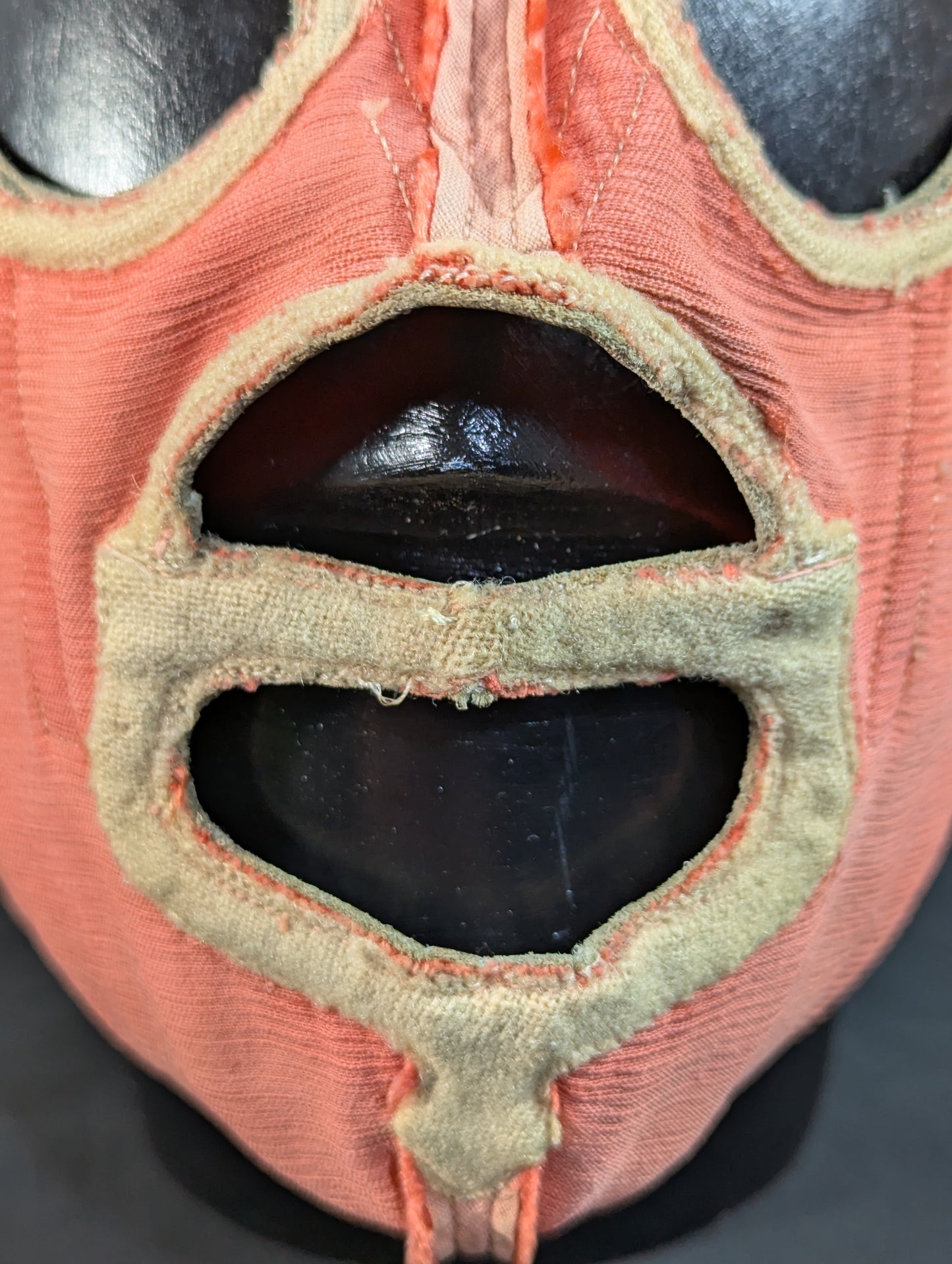 ★Mil Mascaras 1965 ~ long-term worn by him !! Red Satin MM2 ★