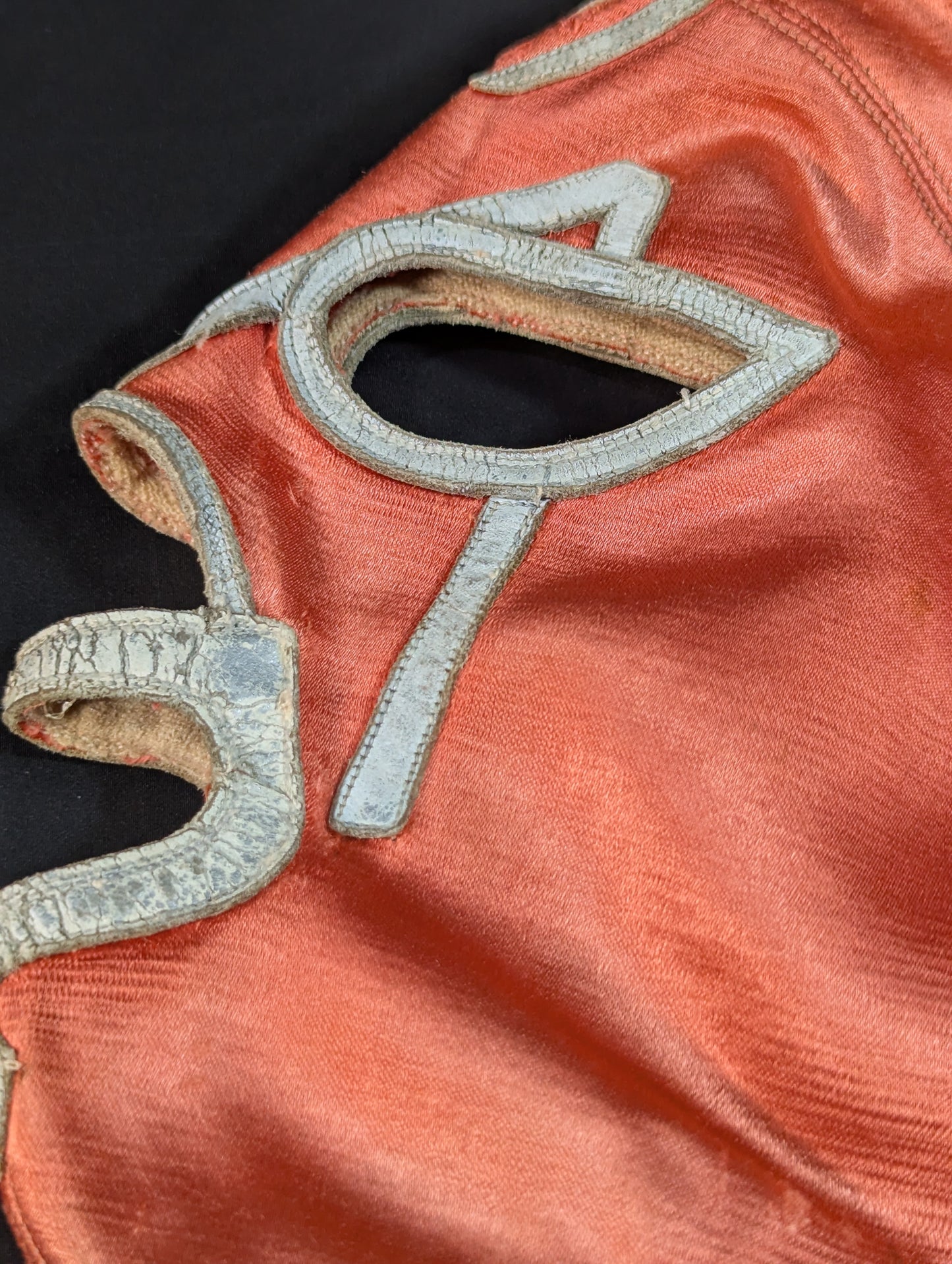 ★Mil Mascaras 1965 ~ long-term worn by him !! Red Satin MM2 ★