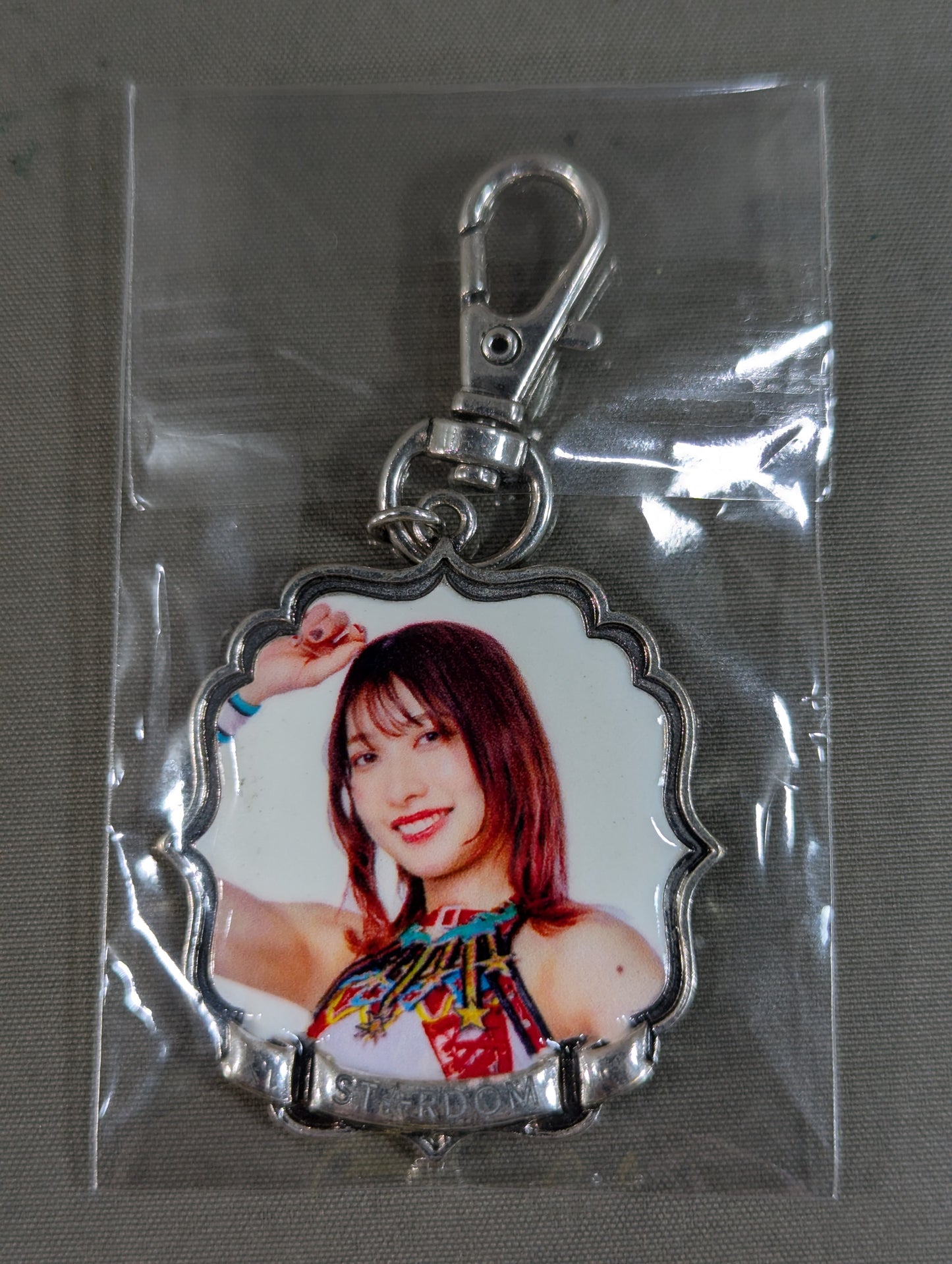 Momo Kohgo  Random Metal Charm Collection