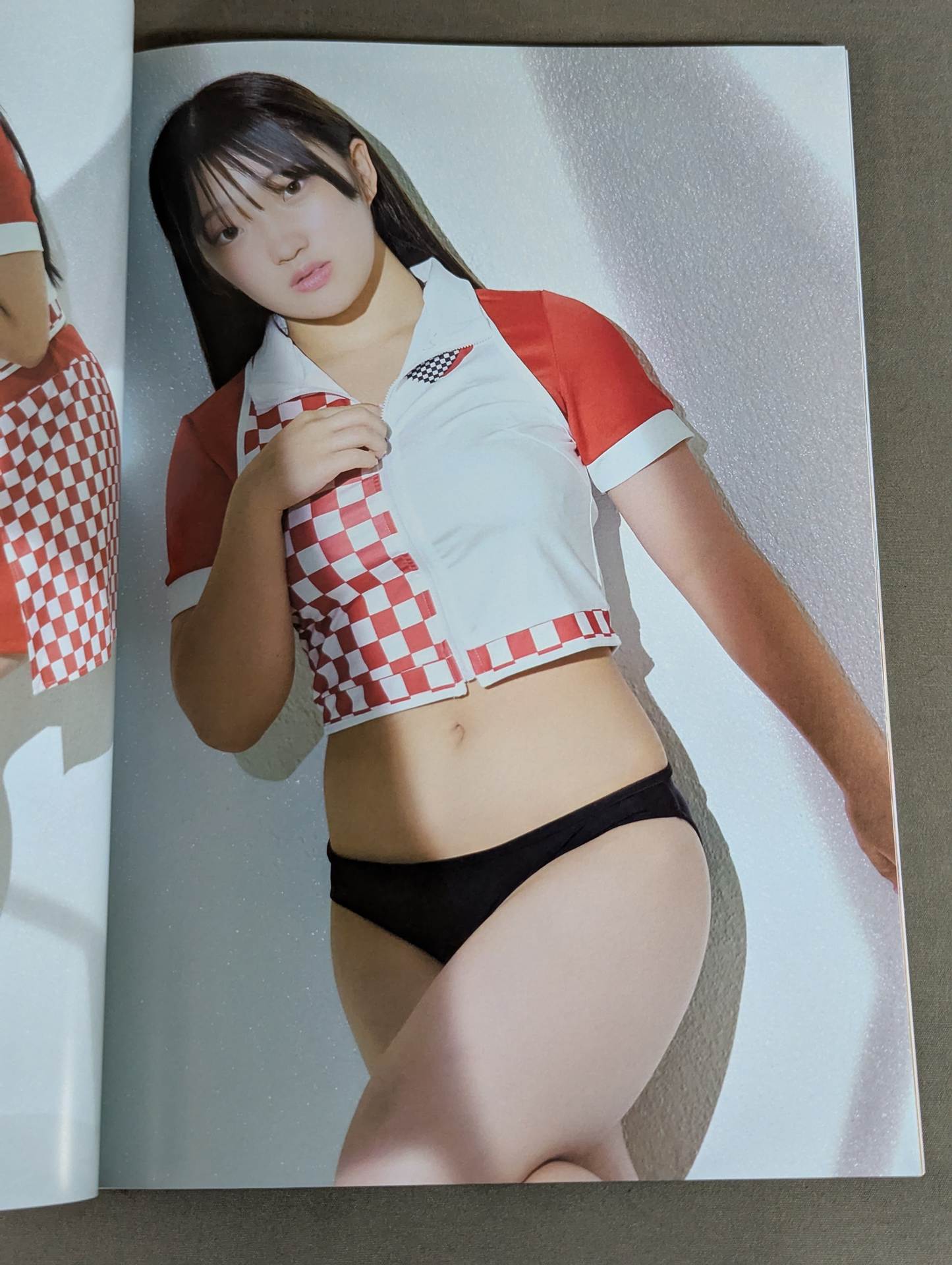 Kizuna Tanaka photo collection KIZUNA 19