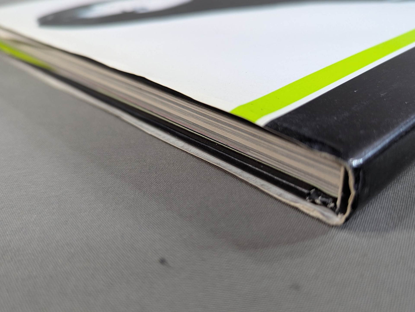 【hand signed autograph】 Manami Toyota photo collection B.Bomb