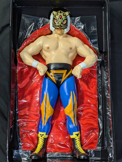 First Tiger Mask Ultra Jumbo Scale Figure