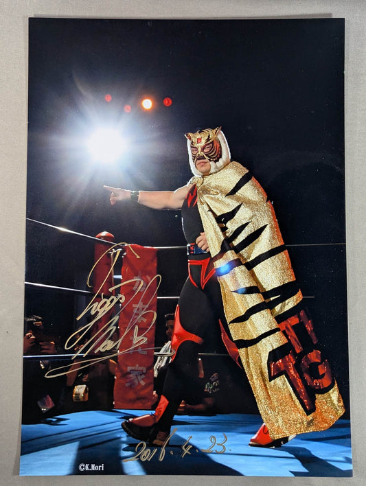 The first Tiger Mask hand signed autograph  large format Photo (2)