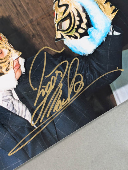 The first Tiger Mask hand signed autograph  large format Photo (3)