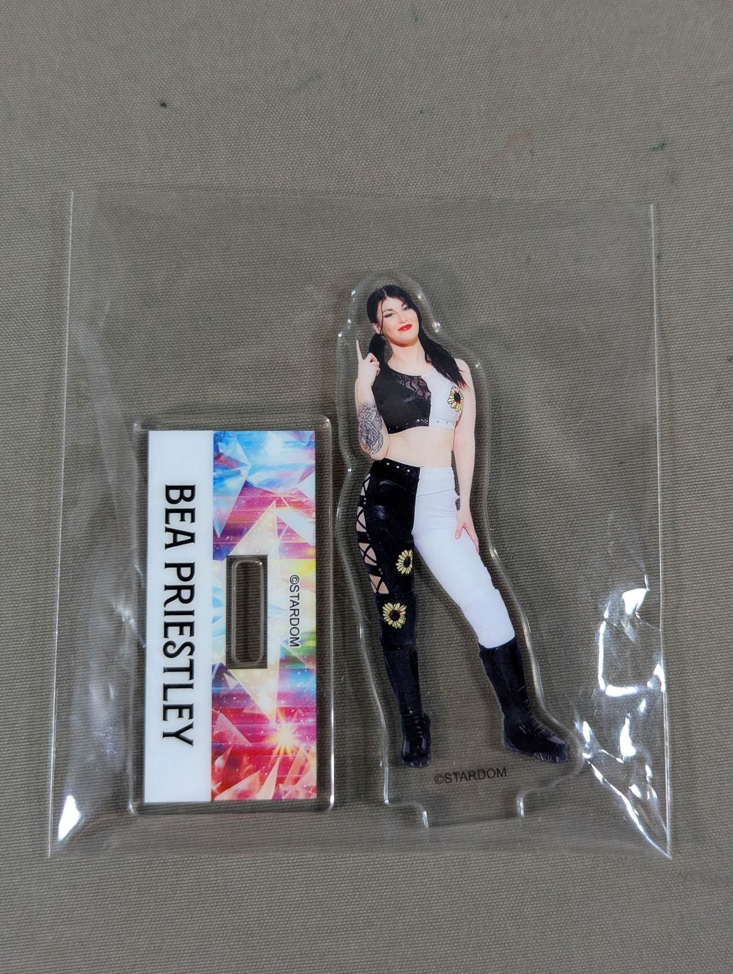 Bea Priestley  Mini Acrylic Stand WORLD WONDER RING STARDOM Lottery (2025/PART2)
