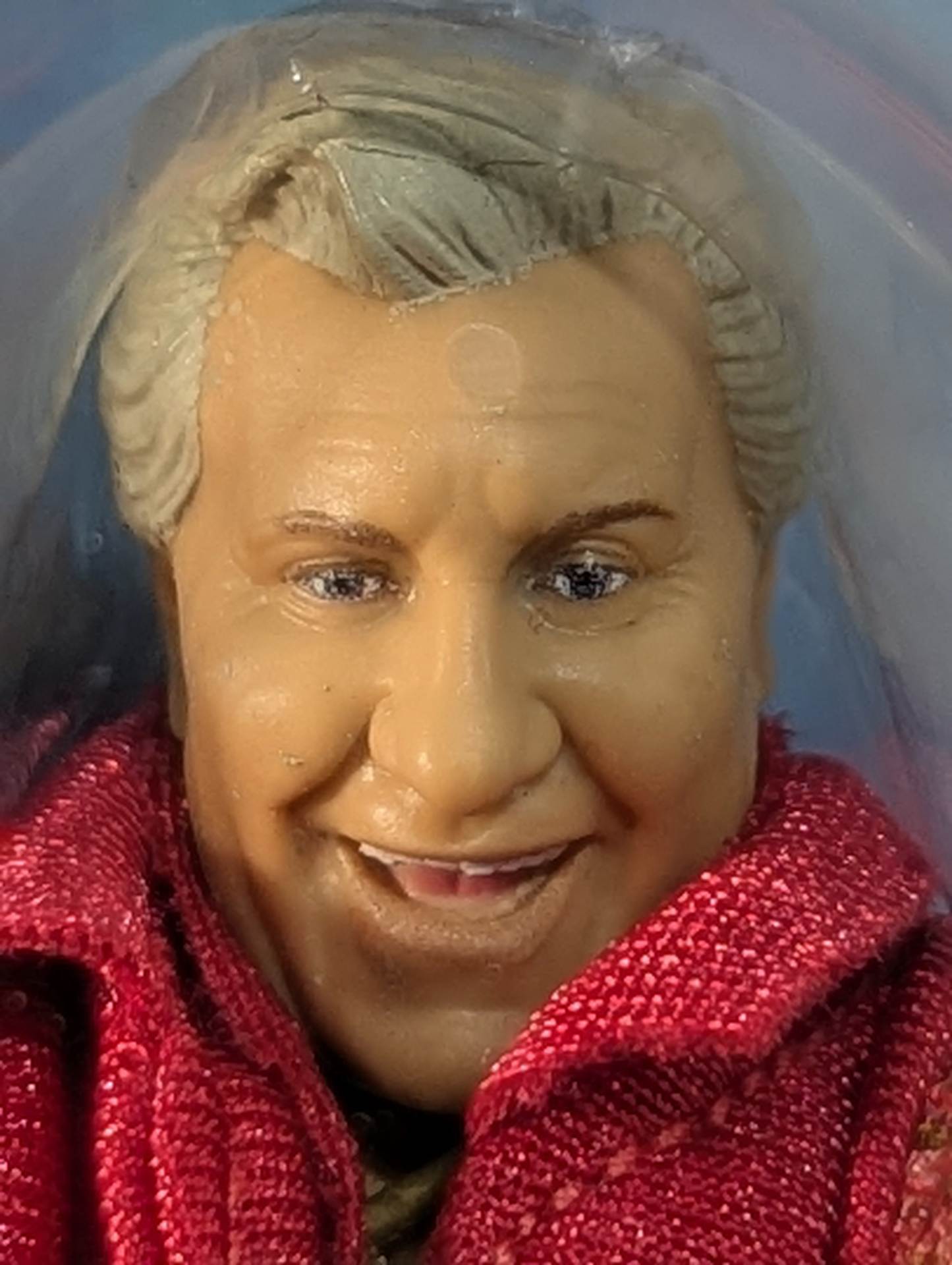 Fred Blassie  (red jacket)