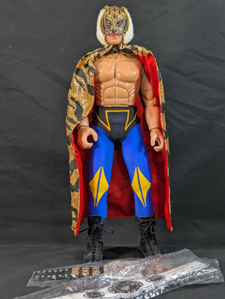 【Hand signed autograph】 The first Tiger Mask Action Doll ((WWF&NWA. Jr))