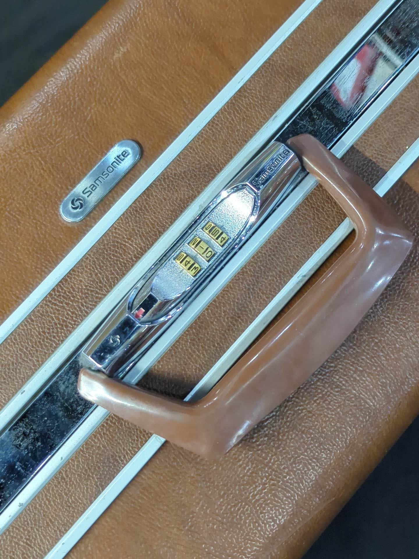 Mr. Takahashi's long-term suitcase