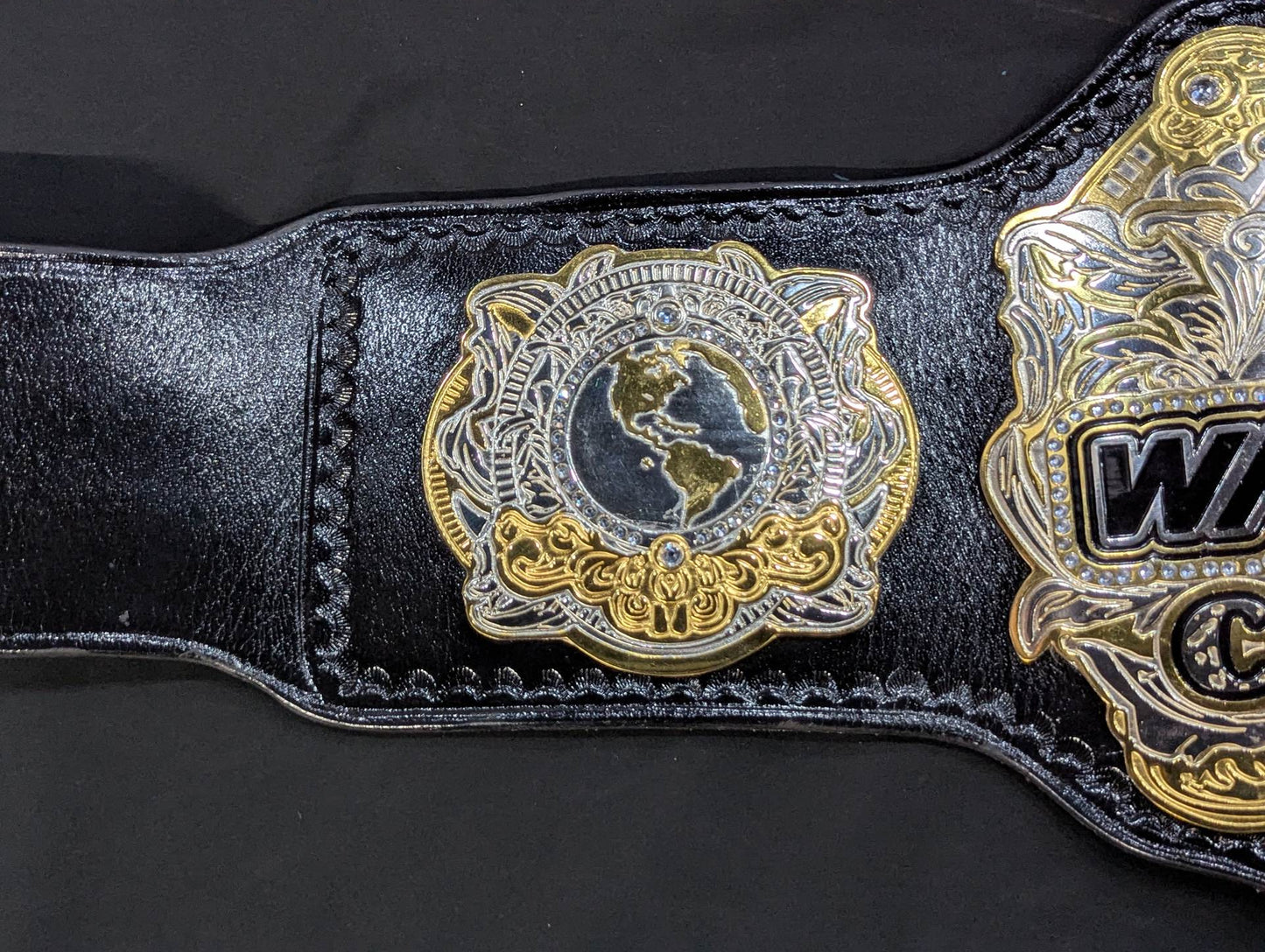 WRESTLE-1チャンピオンシップベルト