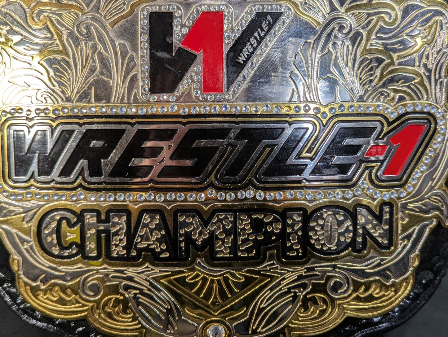 WRESTLE-1チャンピオンシップベルト