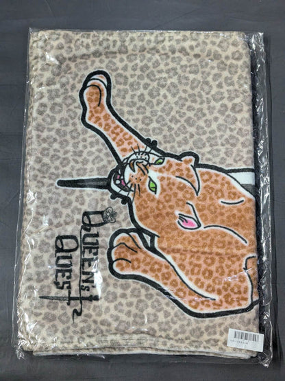 Queen's Quest Sports Towel