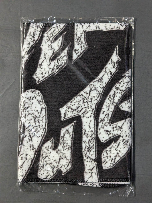 THE OUTSIDER Microfiber Towels(2)