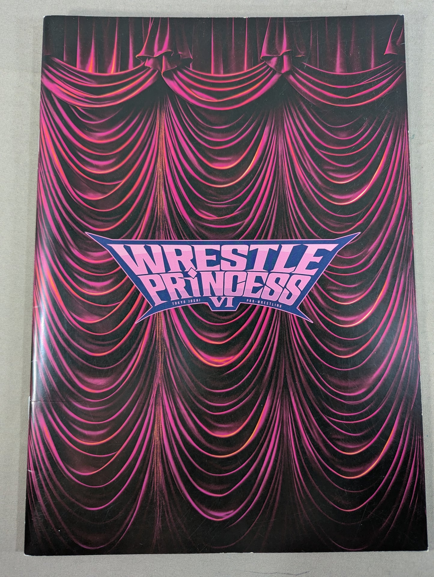 【WAKANA UEHARA  hand signed autograph 】WRESTLE PRINCESS VI. not sold in stores Pro-Photo Book