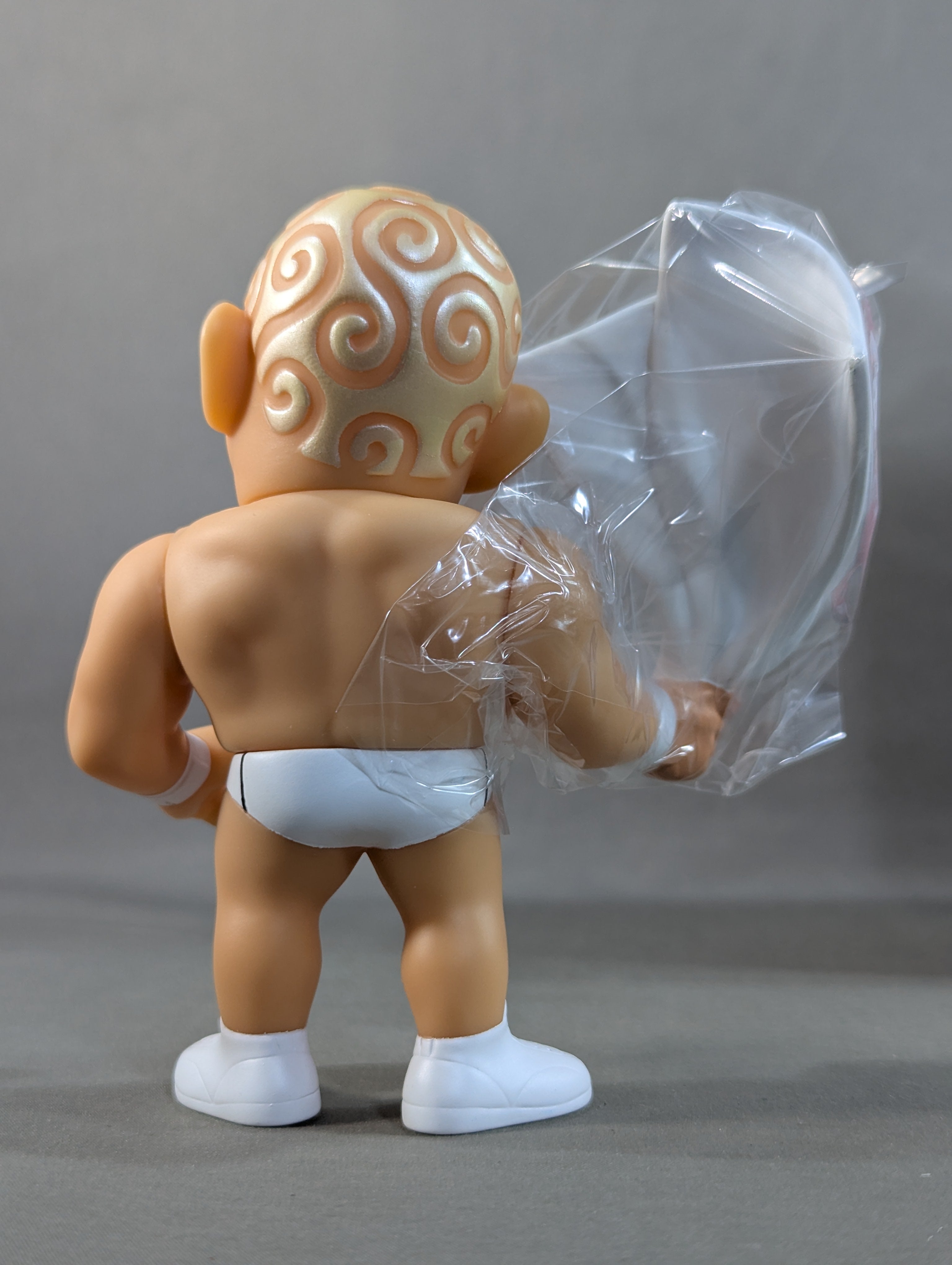 【pta】16d 鈴木みのる　白コスチュームverのみ 直筆サイン入り】鈴木みのる(白コスチュームVer.) 16dソフビ