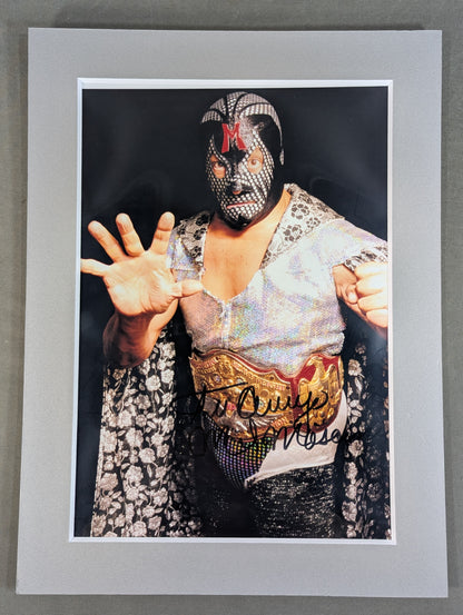 Mil Mascaras  hand signed autograph  Panel Pro-Photo (A-4)