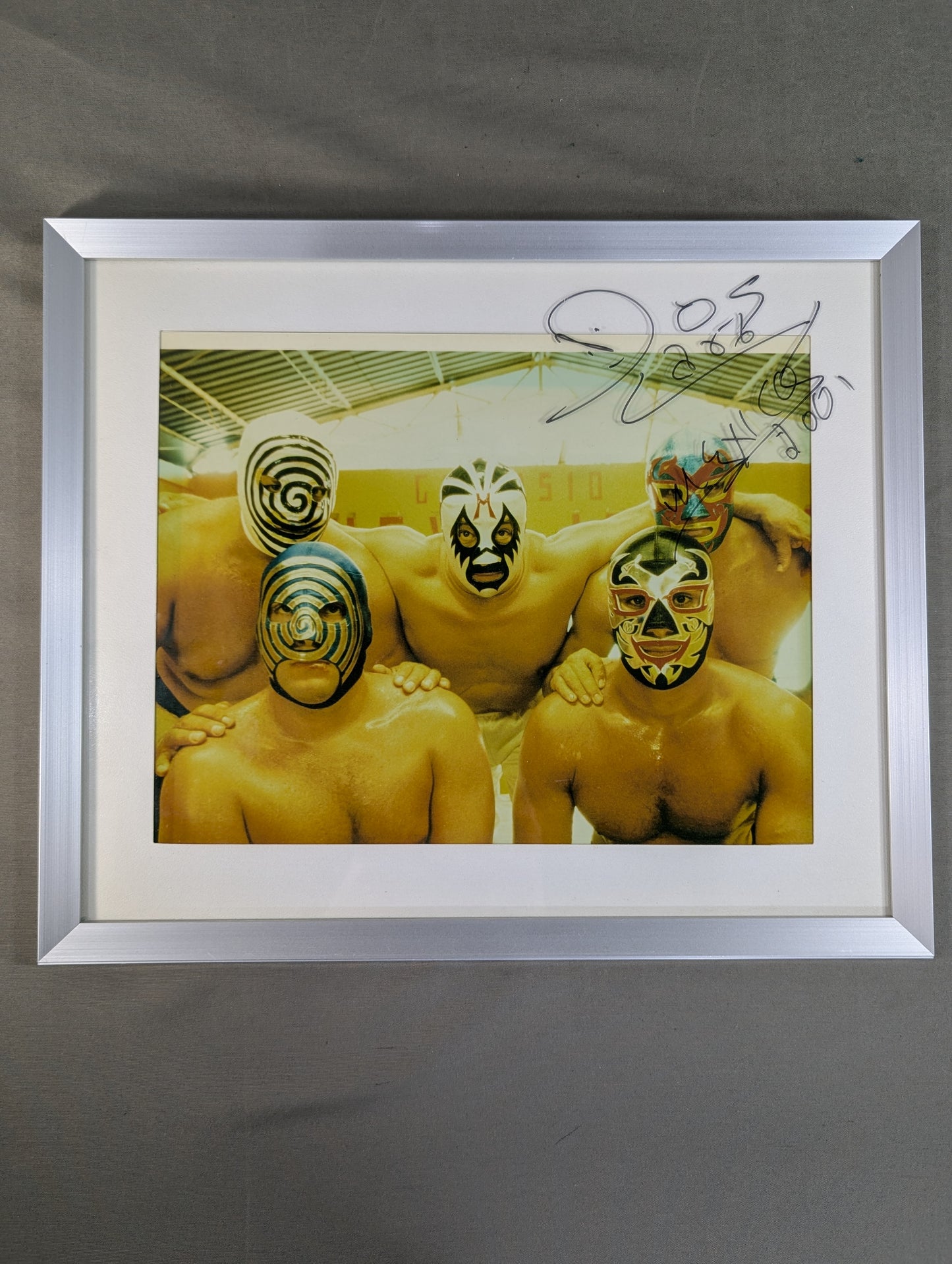 【Dos Caras hand signed autograph 】Mascara Family Large format photo