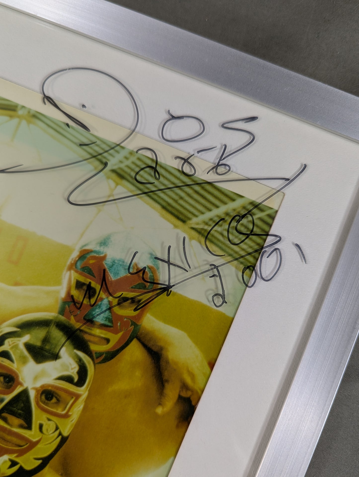 【Dos Caras hand signed autograph 】Mascara Family Large format photo