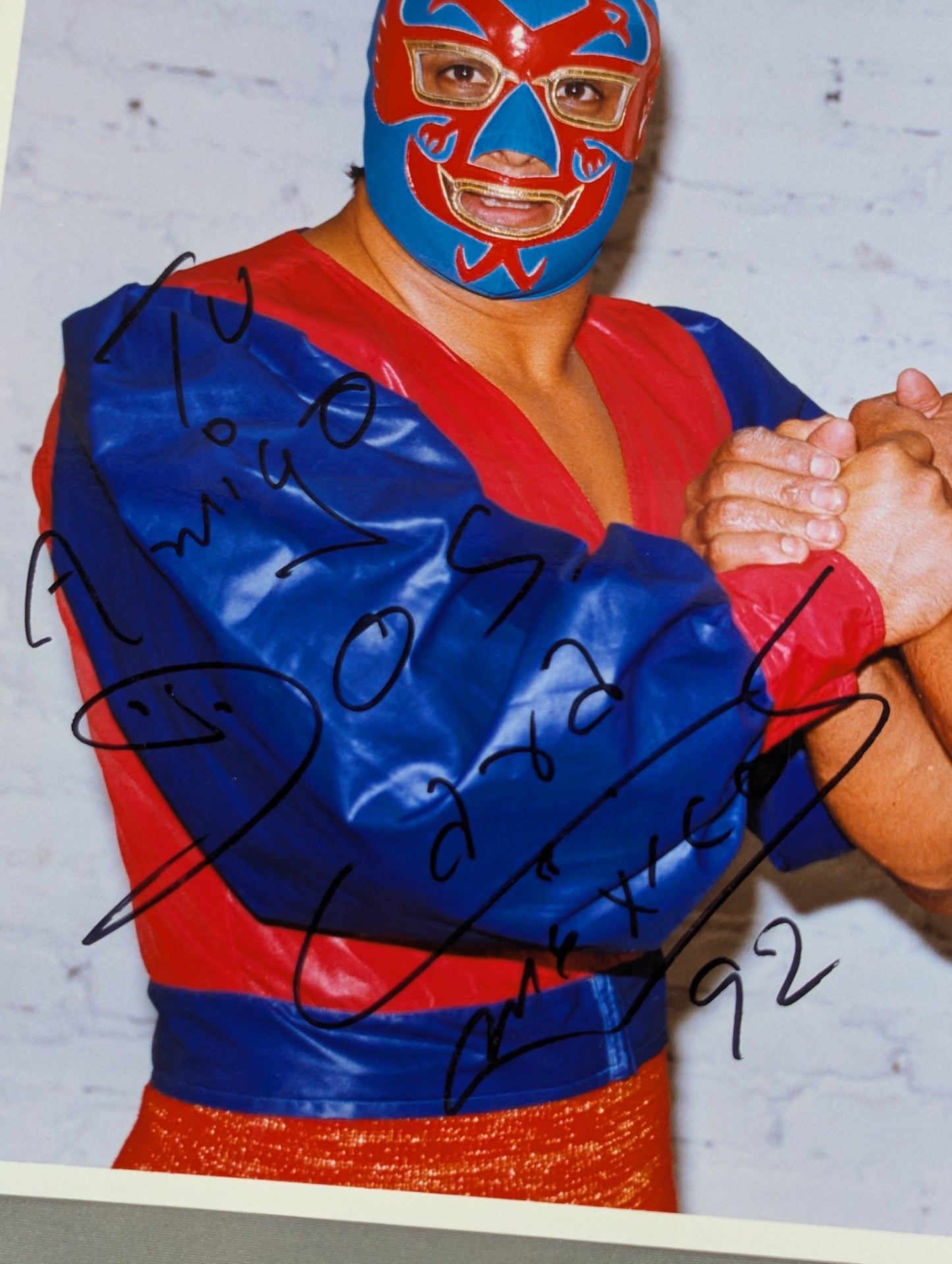 Mil Mascaras &Dos Caras 2 hand signed autographs large judgment photo (A-2)