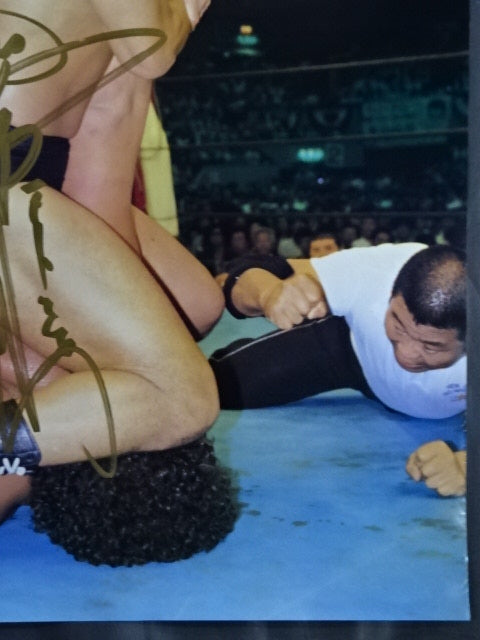 ★ Fighting spirit, hand signed autograph !! ★ Antonio Inoki  Posters(2)