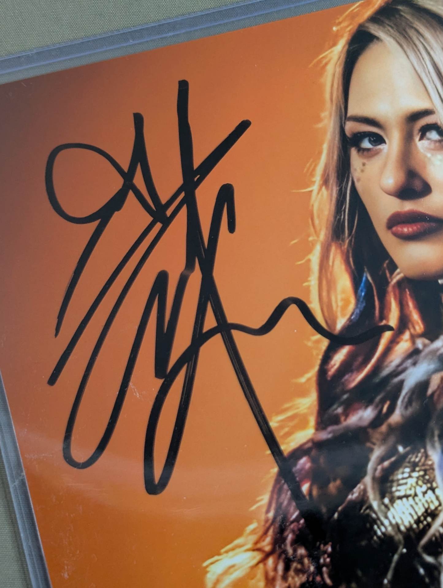 Giulia  & Stephanie Buckel 2 hand signed autographs Pro-Photo  (JSA Certification) (1)