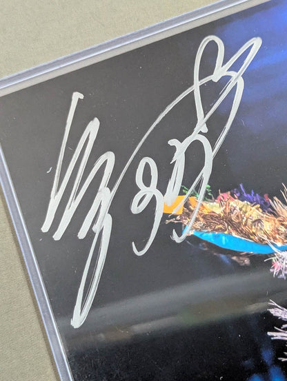 Mina Shirakawa  hand signed autograph Pro-Photo  (JSA Certification) (1)