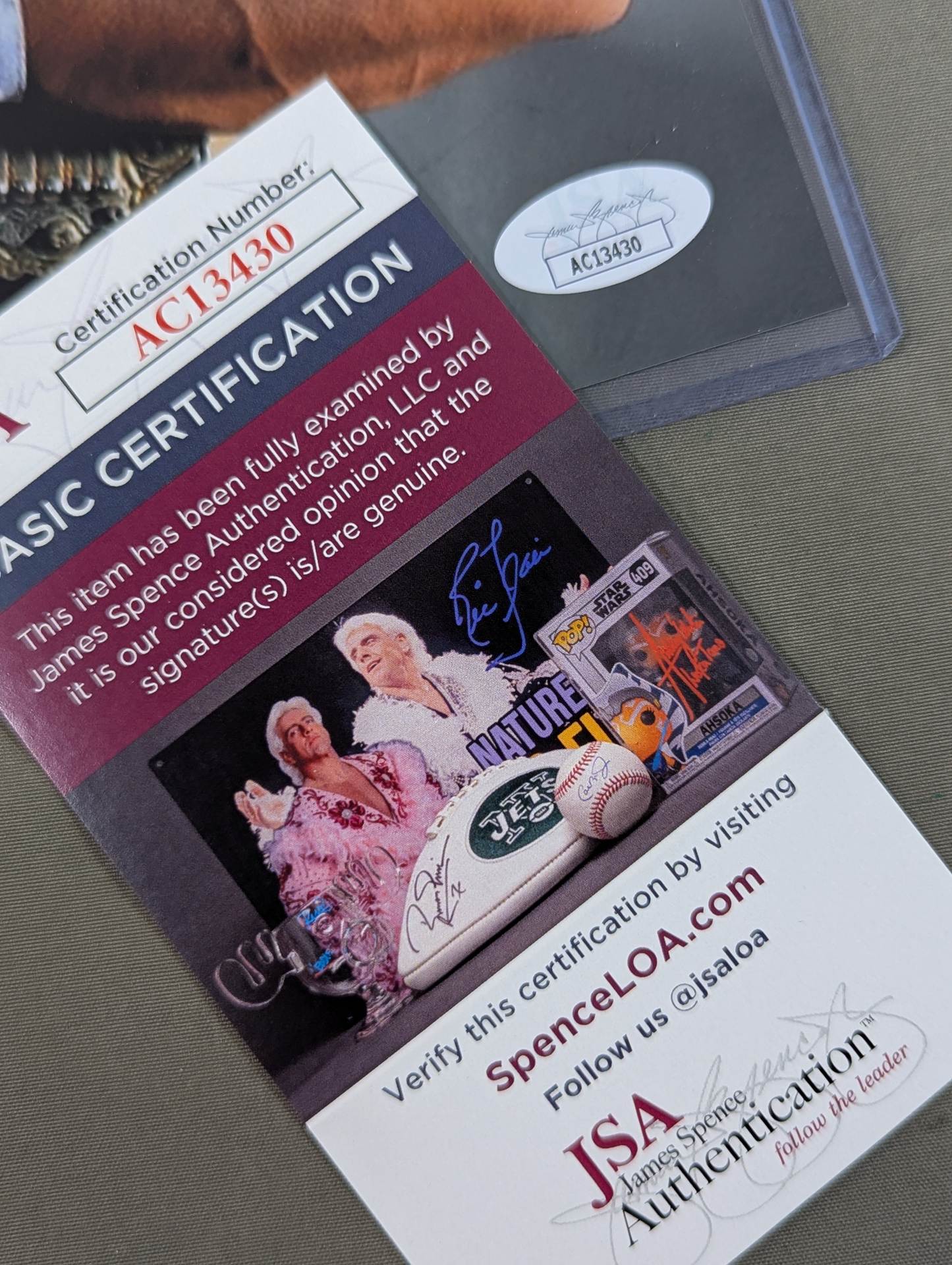 Hiroshi Tanahashi  hand signed autograph Pro-Photo  (JSA Certification) (2)