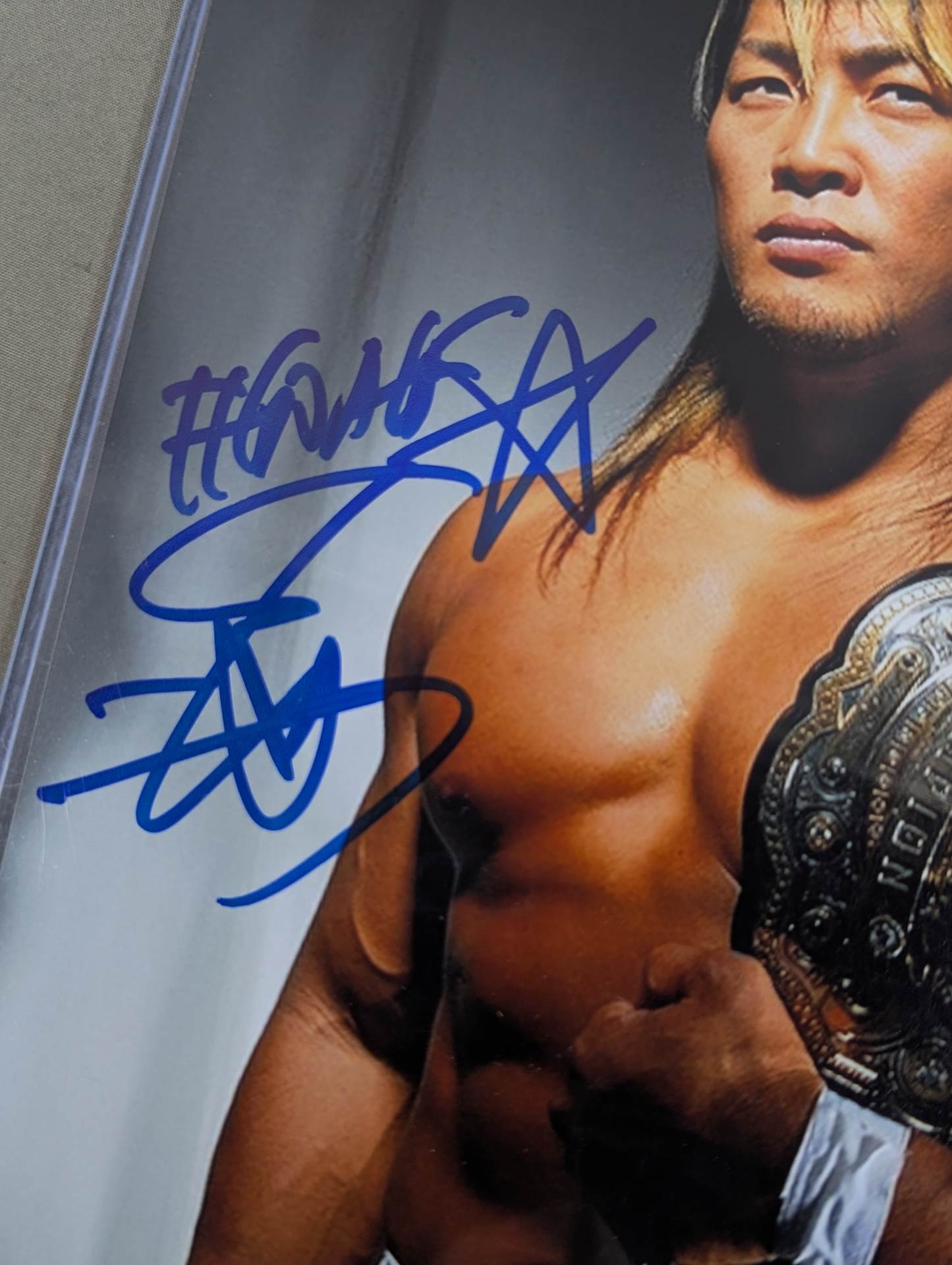 Hiroshi Tanahashi  hand signed autograph Pro-Photo  (JSA Certification) (2)