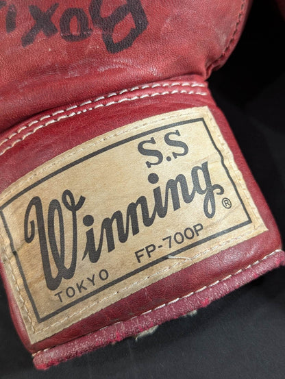 ★ Kick demon Tadashi Sawamura hand signed autograph !! ★ Winning 70's Vintage Gloves