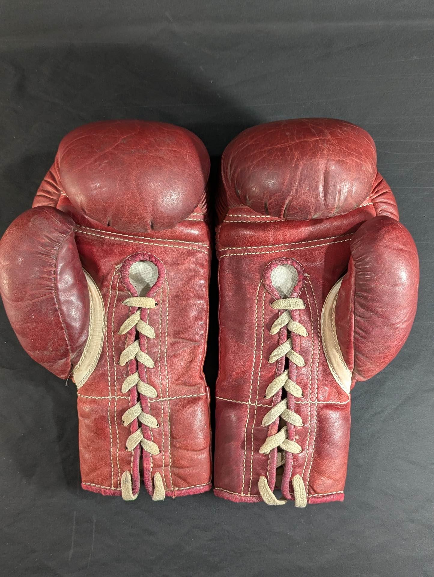 ★ Kick demon Tadashi Sawamura hand signed autograph !! ★ Winning 70's Vintage Gloves