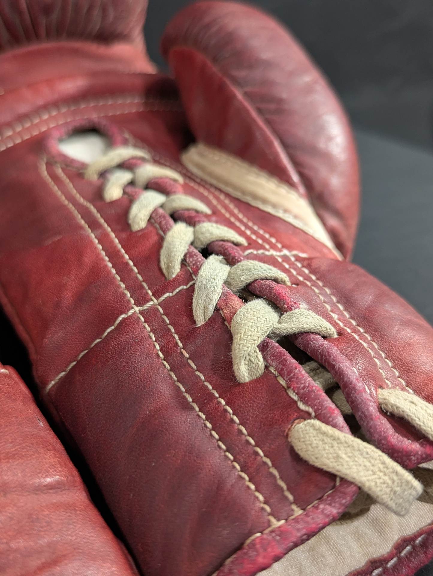 ★ Kick demon Tadashi Sawamura hand signed autograph !! ★ Winning 70's Vintage Gloves
