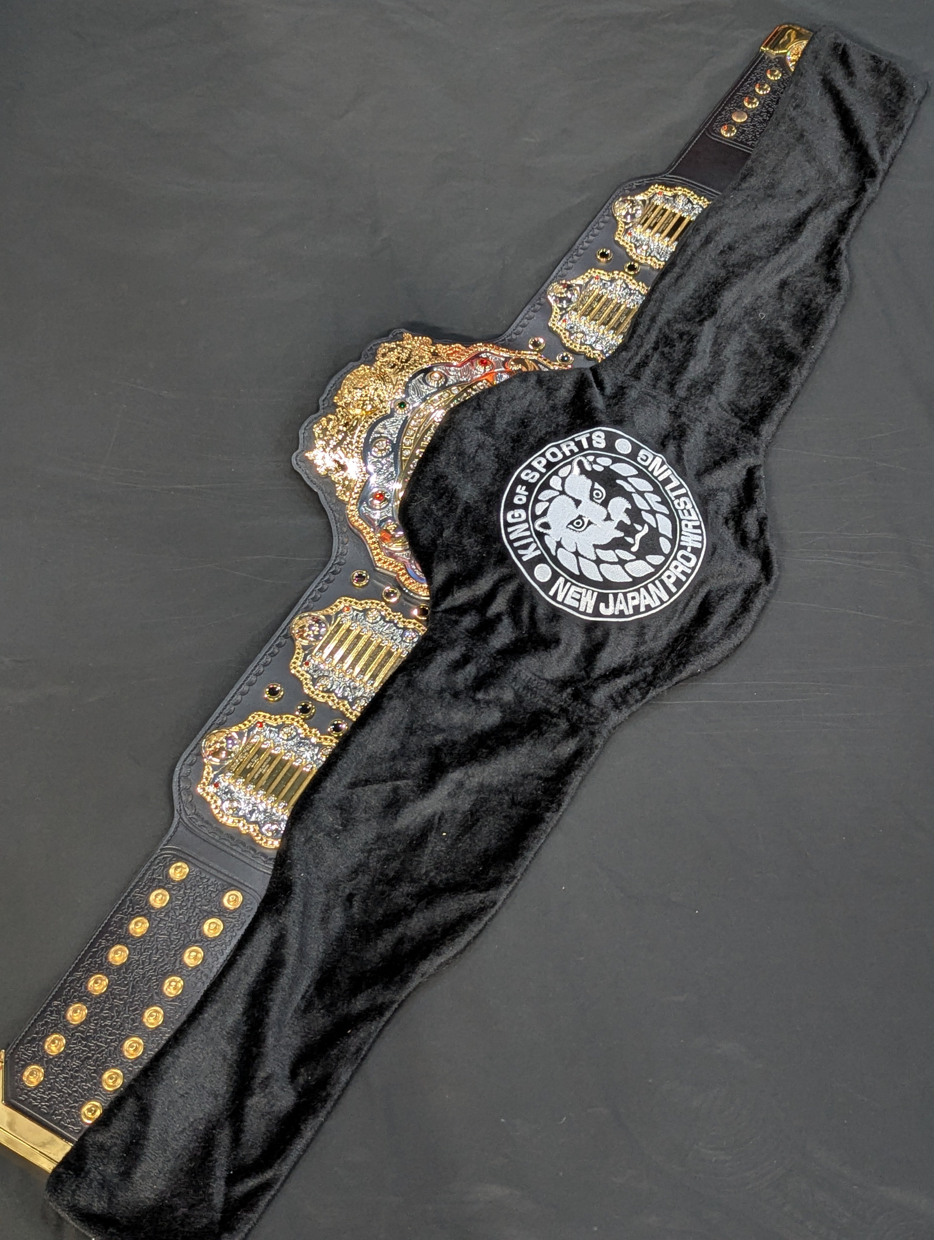 IWGPへビー級王座チャンピオンベルト(4代目) – 闘道館