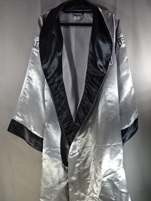 EVERLAST ガウン①(シルバー)