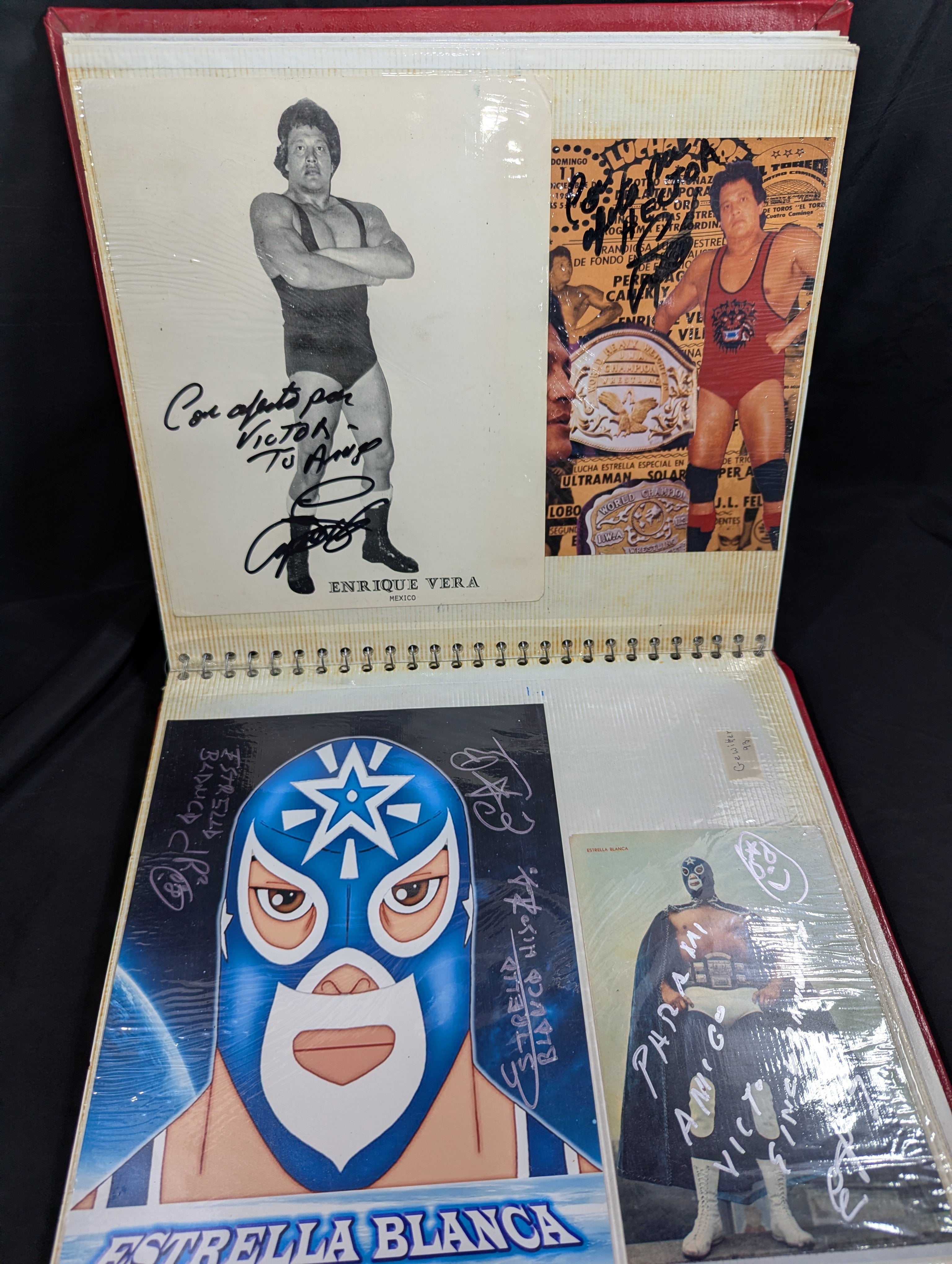 22選手直筆サイン入り】メキシコ・ルチャリブレ 写真＆スクラップ