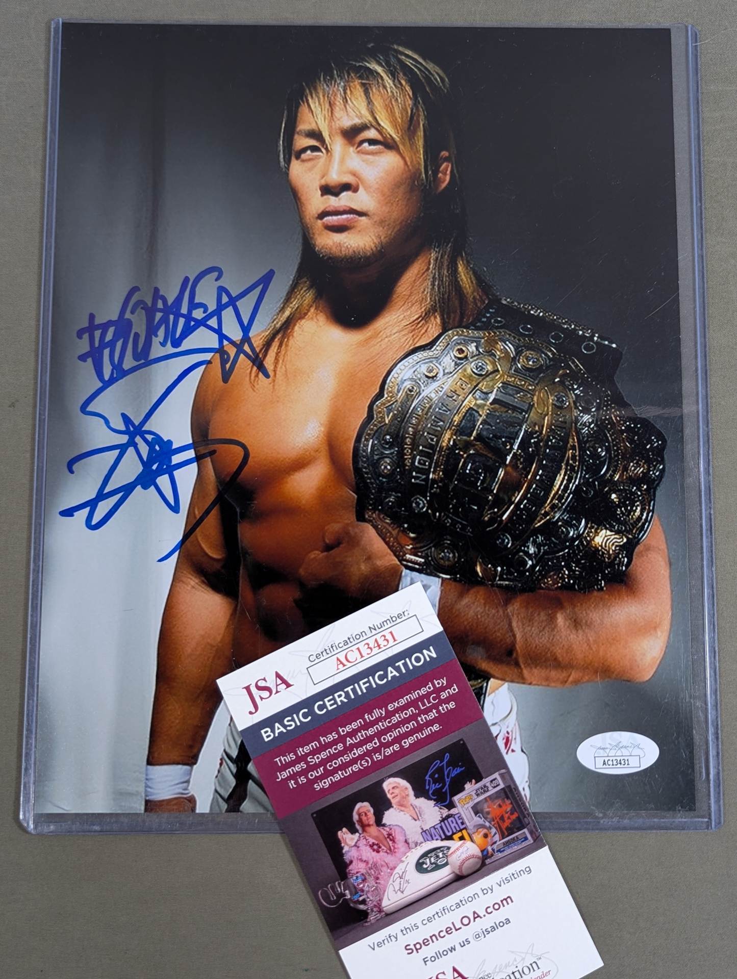 棚橋弘至 直筆サイン入り ポートレート(JSA証明)② – 闘道館