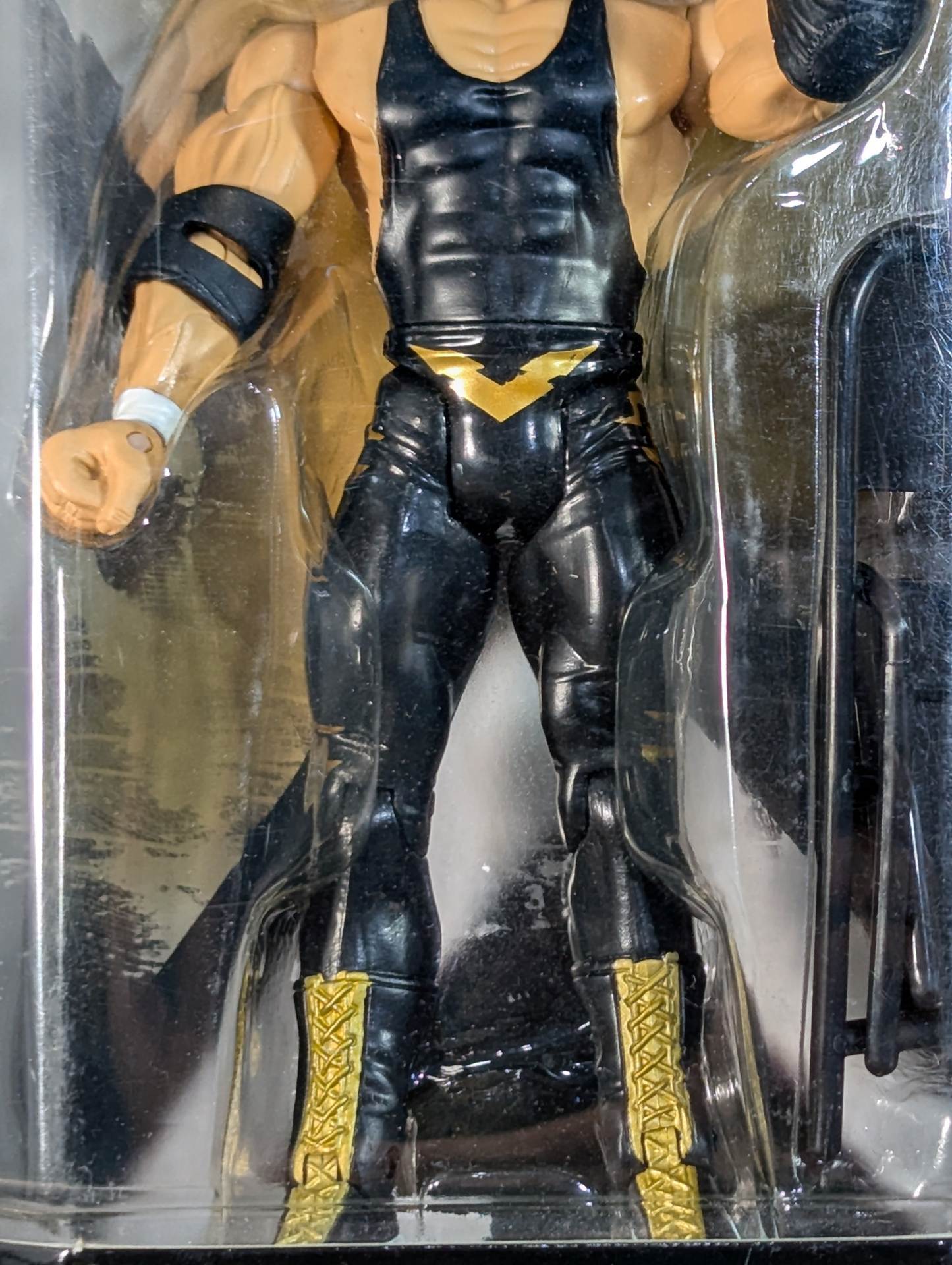 エディ・ゲレロ(黒×金コスチューム) – 闘道館