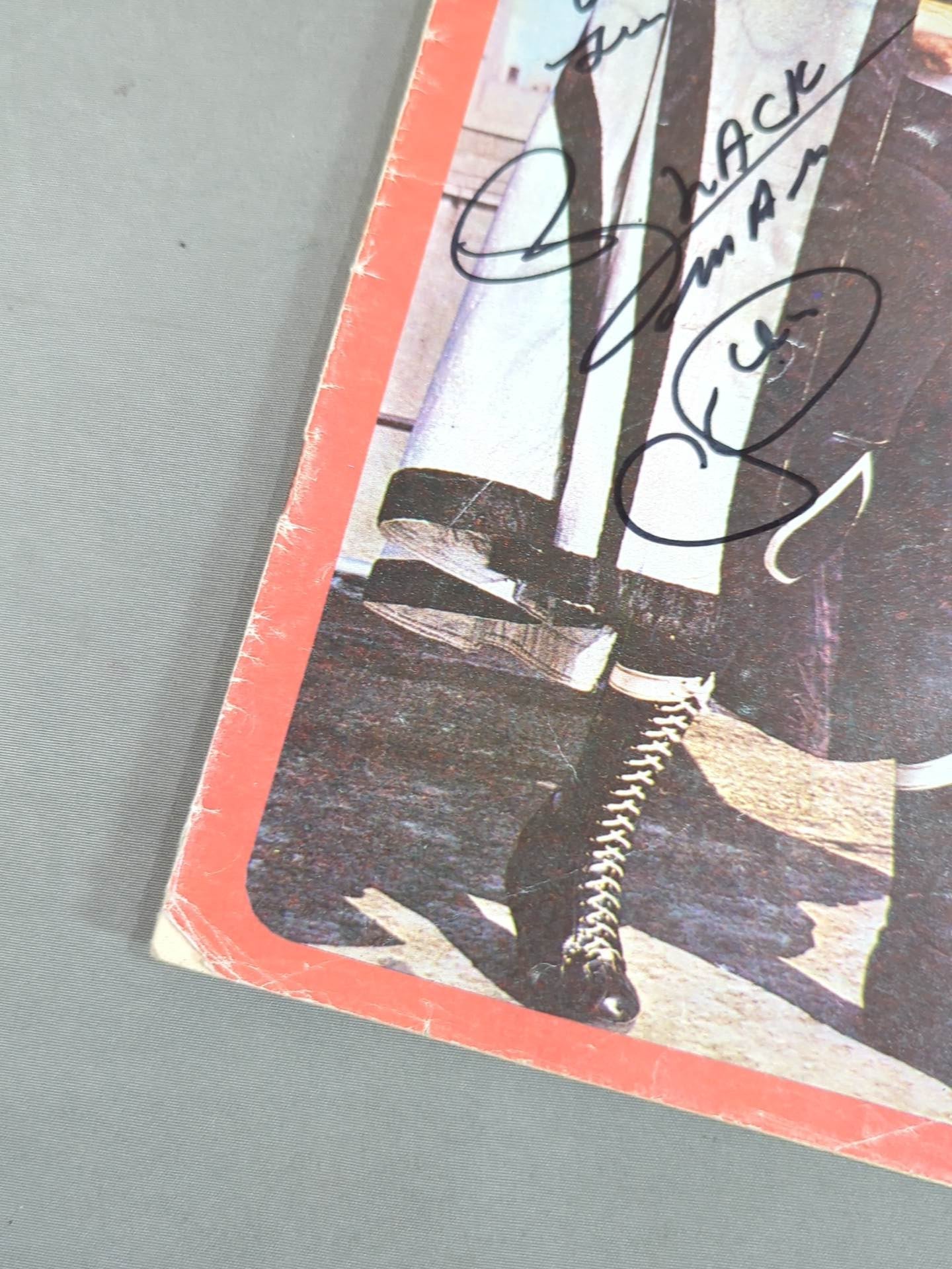 ブラックマン 直筆サイン入り】COMBATES DE LUCHA LIBRE No.266 – 闘道館